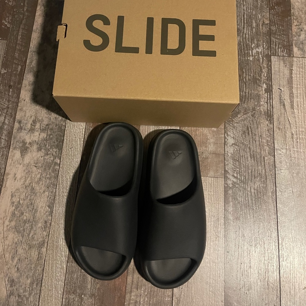 Yeezy SLIDE ONYX